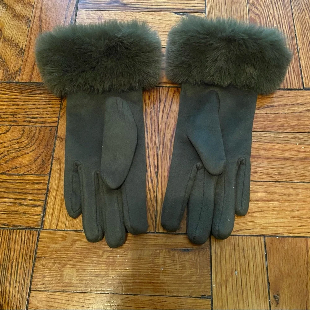 Surell Olive Green Faux Fur-Trimmed Gloves